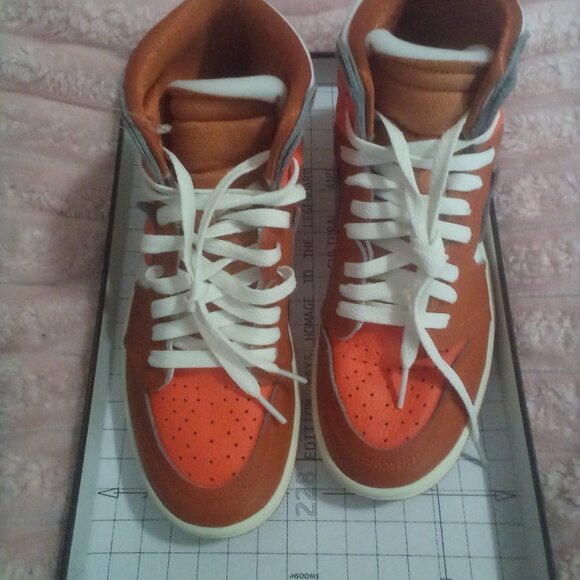 Nike Women's Air Jordan 1 High MM Desert Orange/Sail FB9891-800 Size: 7.5 NWT - Picture 3 of 14